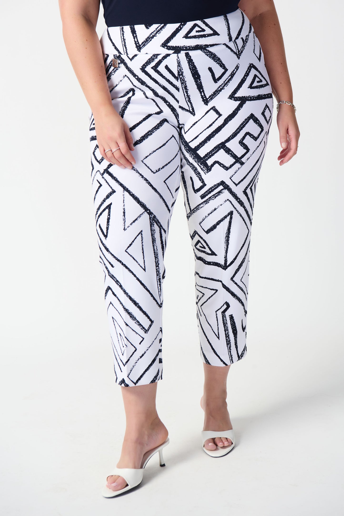 Geometric Print Silky Pull-On Pants