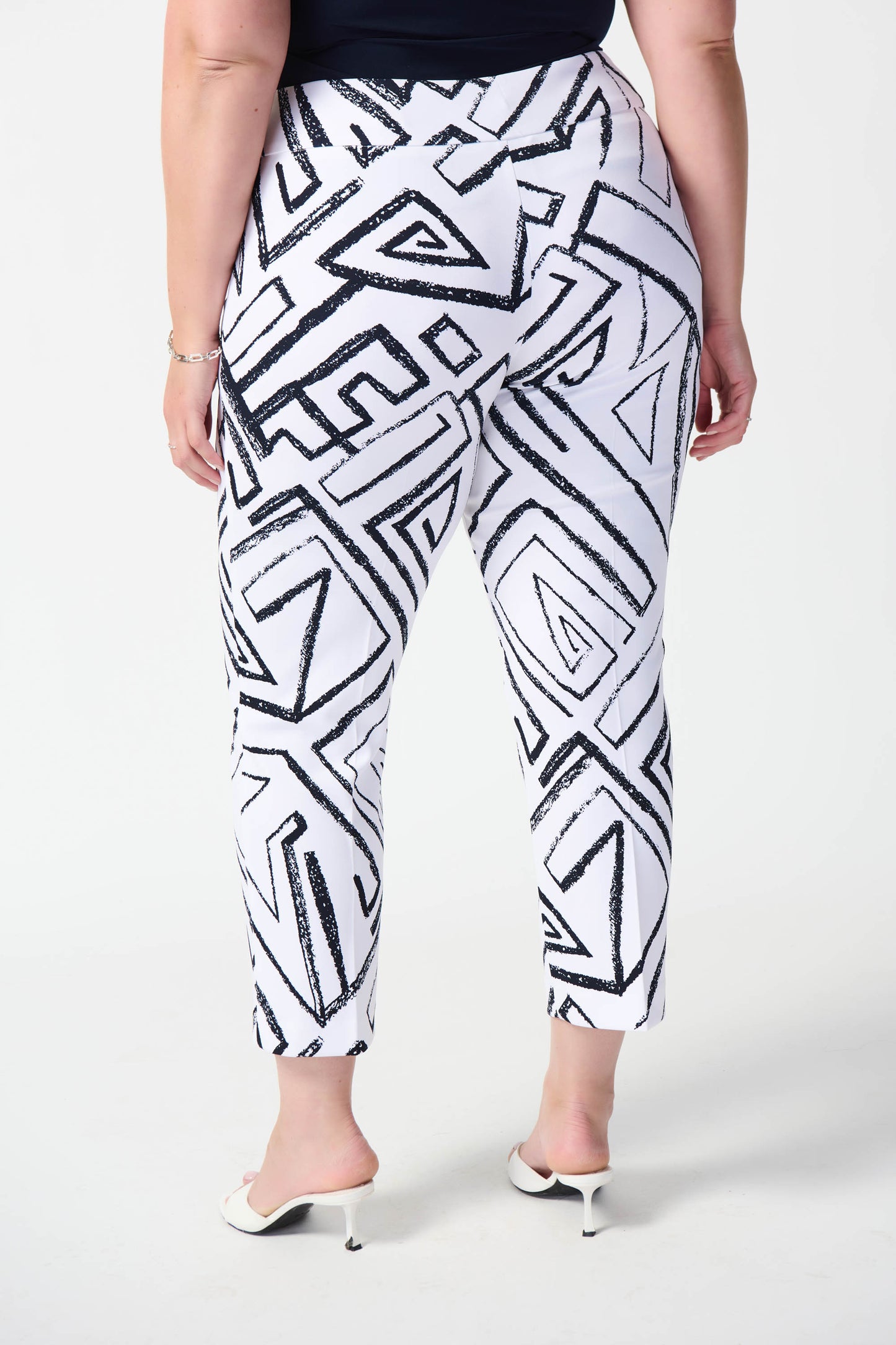 Geometric Print Silky Pull-On Pants